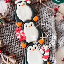 Cargar imagen en el visor de la galería, Set de Cortadores pingüinitos (3 piezas)