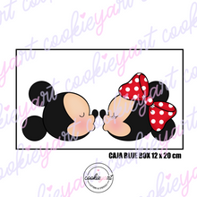 Cargar imagen en el visor de la galería, Set de Cortadores Ratoncitos Beso (3 piezas)